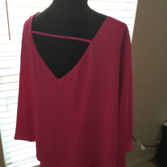 Gianni Bini HOT PINK cape style dress Medium - Picture 4 of 5